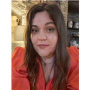 Studentessa universitaria, impartisce lezioni di matematica, inglese e aiuto compiti per scuole elementari, medie e superiori